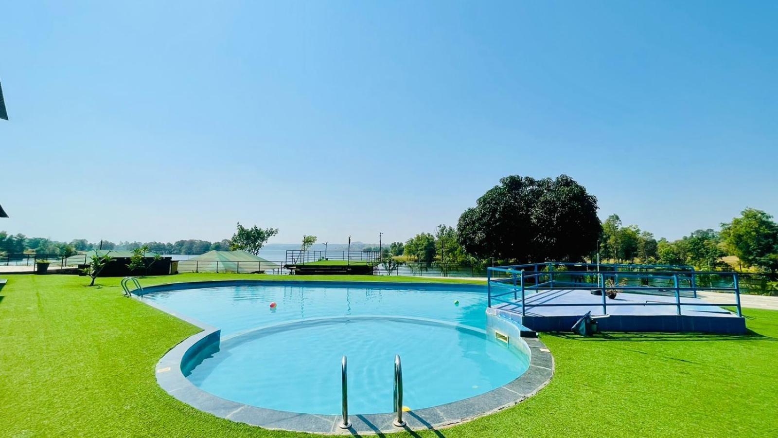 Amigos Lake Resort-Igatpuri, Maharashtra ภายนอก รูปภาพ